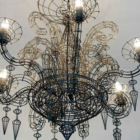 Luxurious With Parking And Garden Near The Sea In By Renters Prestige Appartement *