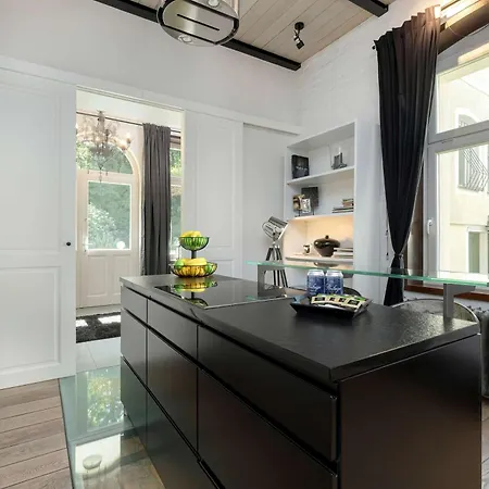 Appartement Luxurious With Parking And Garden Near The Sea In By Renters Prestige Sopot