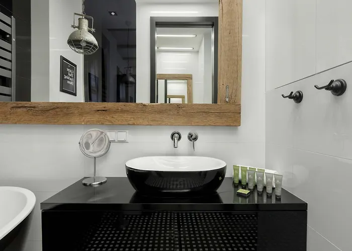 Luxurious With Parking And Garden Near The Sea In By Renters Prestige Apartman Sopot