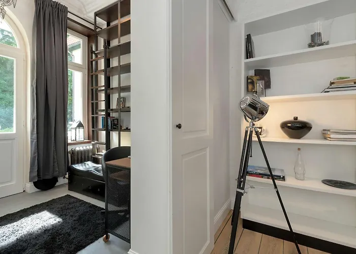 Luxurious With Parking And Garden Near The Sea In By Renters Prestige Apartman