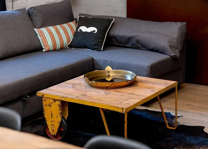 Luxurious With Parking And Garden Near The Sea In By Renters Prestige