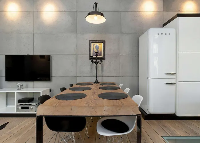 Luxurious With Parking And Garden Near The Sea In By Renters Prestige * Sopot